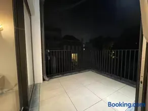 One Lux Stay Near Central Station - Image 1