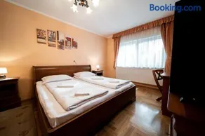 Lilla Apartments - Image 2