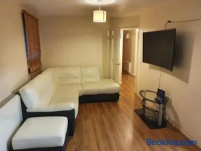 Olympus Apartment - Image 2
