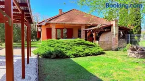 Tisza River 4 Seasons Home - Image 1