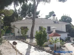 Villa Carmeryl - Image 1