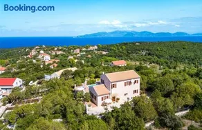 Island View - Image 2