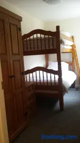 17 The Green Holiday Apartment - Image 5