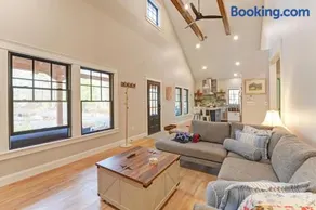 Thistle Pond Cottage - Image 2