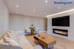 Modern Retreat near Aberaeron - Luxe 1 bed Escape - Image 2