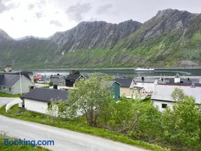 FeelSenja Gryllefjord Holiday House - Image 2