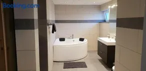 Surf And Family Sauna And Spa - Image 1