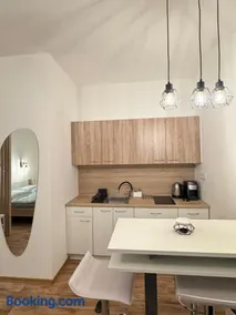 Diamond suite - Image 3
