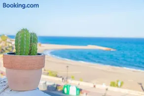 La Esperanza Beach- Zona Pubs y Restaurantes - Image 1