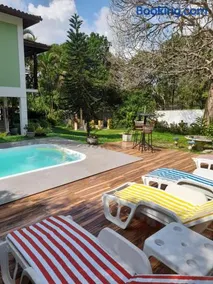 Casa com piscina, espaço gourmet e salão de jogos. - Image 1
