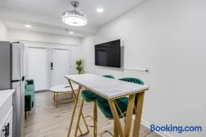 Charming City Loft - Unit B - Image 3