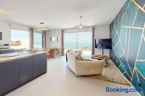 Spendide appartement tout confort, Résidence Archipel T4 en bord de plage, avec grande terrasse aménagée,spa et parking privé - Image 1