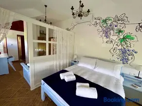 Wine Paradise - Image 1