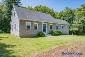 Cape Cod Escape – 1 Mile to Beach, A/C Grill - Image 2
