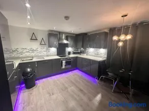 Ebbsfleet Executive Stay 2 Beds 2 Baths With FREE PARKINGS - Image 2