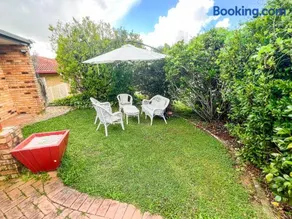 Bonhaven Floral Youth House - Image 4