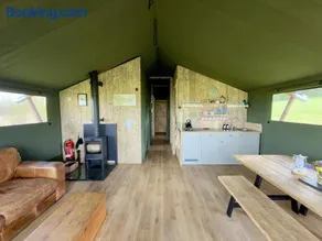 Brocklands Farm Glamping - Image 2