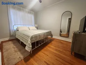 Katherine's Cozy Bungalow! - Image 4