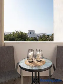 Pounta ,2BR Apartment w Shared Pool,Fiora I - Image 3