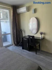 Apartment with terrace in Spa Complex - Image 1