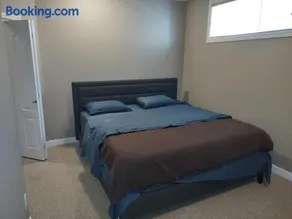 Spacious One Bedroom Walkout Basement Suite - Image 5