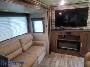 Cozy Camper - Image 2