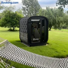 6SIXTEEN - Hot Tub or Cold Plunge, Infrared Sauna Launching March - Image 3