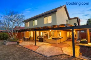 Mira Mesa Family Retreat 4BR with Balcony and Firepit - Image 1