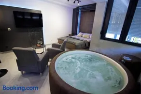 Jacuzzi Sauna SelfCheckIn Mystic - Image 5