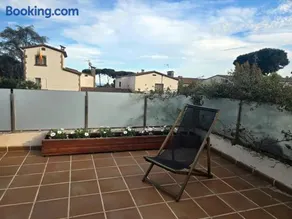 Elegant Family Home in Cabrils - Image 4