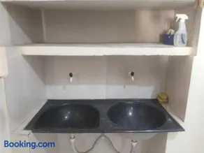 Casa 2 quartos com ar condicionado e próximo ao centro - Image 5