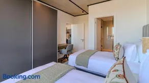 The Bridgewater Collection 409-Luxury 2 bed Modern Apartment at Century City - Image 3