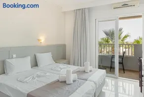 Evripides triple room 2 - Image 3