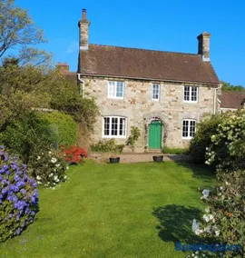 Market Garden Cottage, Sleeps 6, 2 x King Size, 2 x Singles - Image 2