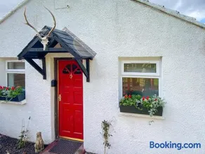 Riverside Cottage - Image 1