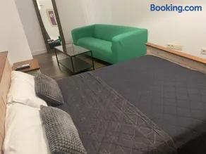 Apartamentos del Casco - Image 1