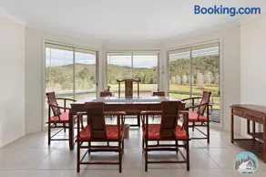 Aircabin - Wyong Creek - Cozy Country Home - Image 4
