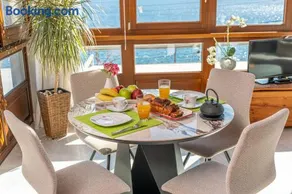 Sea Rock Apartment - Image 2