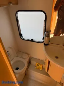 Karavan Hrdlička - Image 1