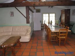Gîte de caractère avec étang privé, jardin clos et cheminée, parfait pour les familles - FR-1-426-121 - Image 3