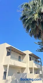 Nikos Apartments & Studios - Image 2