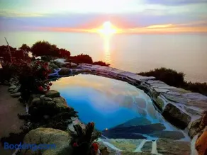 Logement de charme avec piscine privative - Image 2