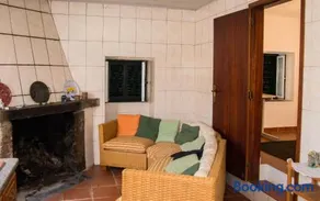 Spacious house with mountain view in Vila Fernando - Image 2
