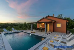 Apartment mit privatem Pool, Grill und Garten - Image 1