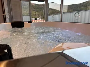 Avi Rooms - Image 3
