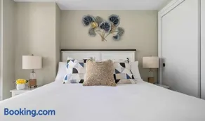 The Getaway Next to Stampede 2BR Suite Downtown - Image 3