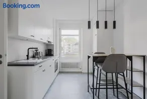 Charming Apartments in Zurich 4 - Image 3