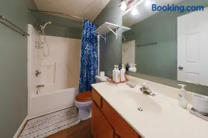 Quiet, Family Friendly Home - Image 3