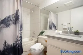 2BR Resort View at the base of Whistler - Image 3