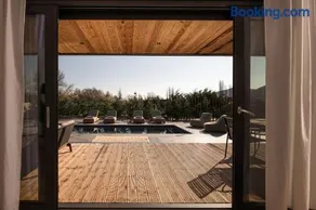 Thespis Villa 3 - Image 1